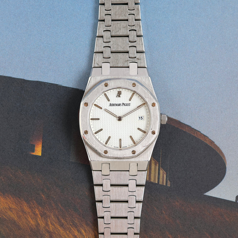 1990s Audemars Piguet Royal Oak Mid-Size White Dial 56175 ST