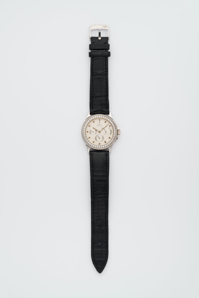 1990s Corum Platinum Réserve de marche Calendar Diamond-Set Bezel Silvered Guilloché Dial 73.109.79