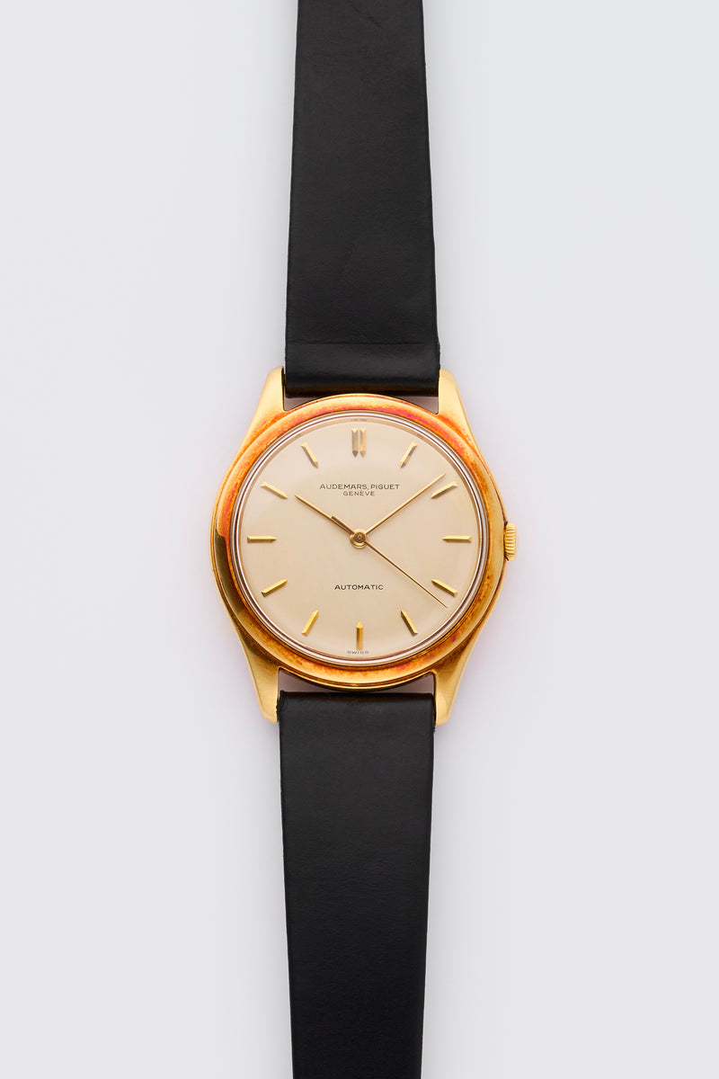 1950s Audemars Piguet Calatrava Waterproof 18k Yellow Gold Sweep Center Seconds silvered Dial 2499