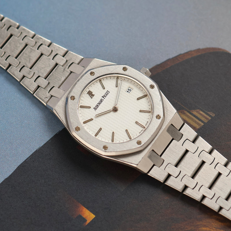 1990s Audemars Piguet Royal Oak Mid-Size White Dial 56175 ST