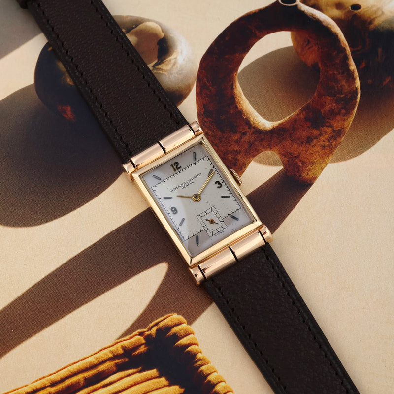 1940s Vacheron Constantin Art Deco Hooded Lugs 14k Yellow Gold Two-Tone Enamel engraved Dial