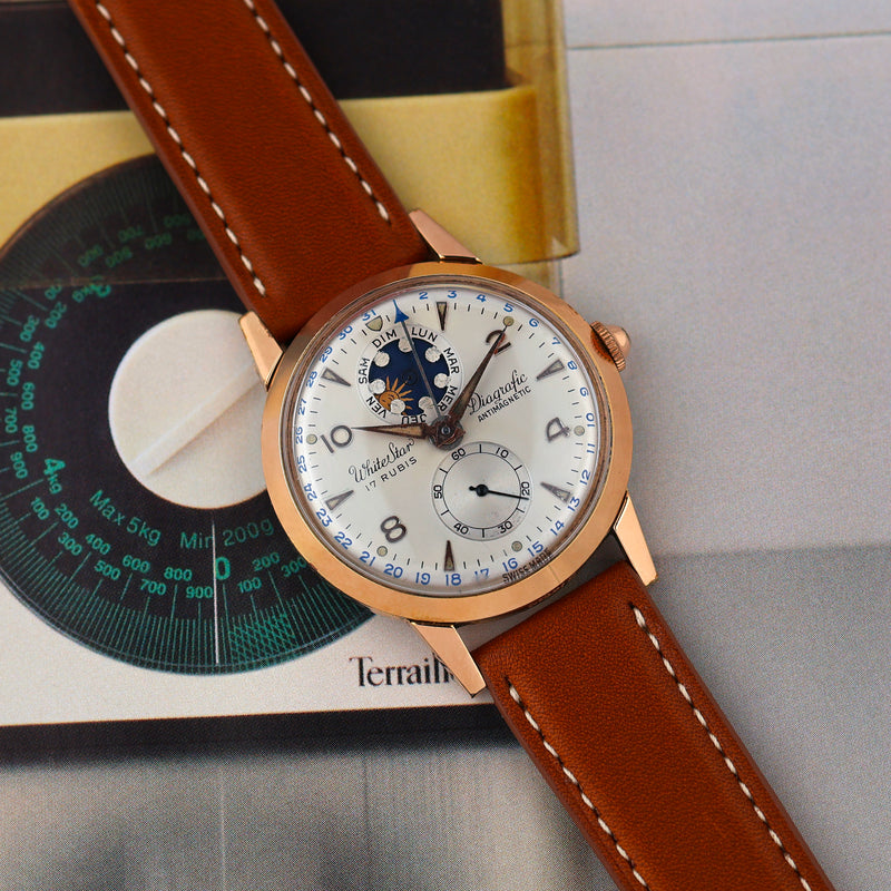 1955 White Star Diagrafic Antimagnetic Double Date "French Day" Gilded metal / Stainless steel Silvered Dial