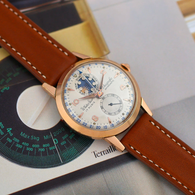 1955 White Star Diagrafic Antimagnetic Double Date "French Day" Gilded metal / Stainless steel Silvered Dial