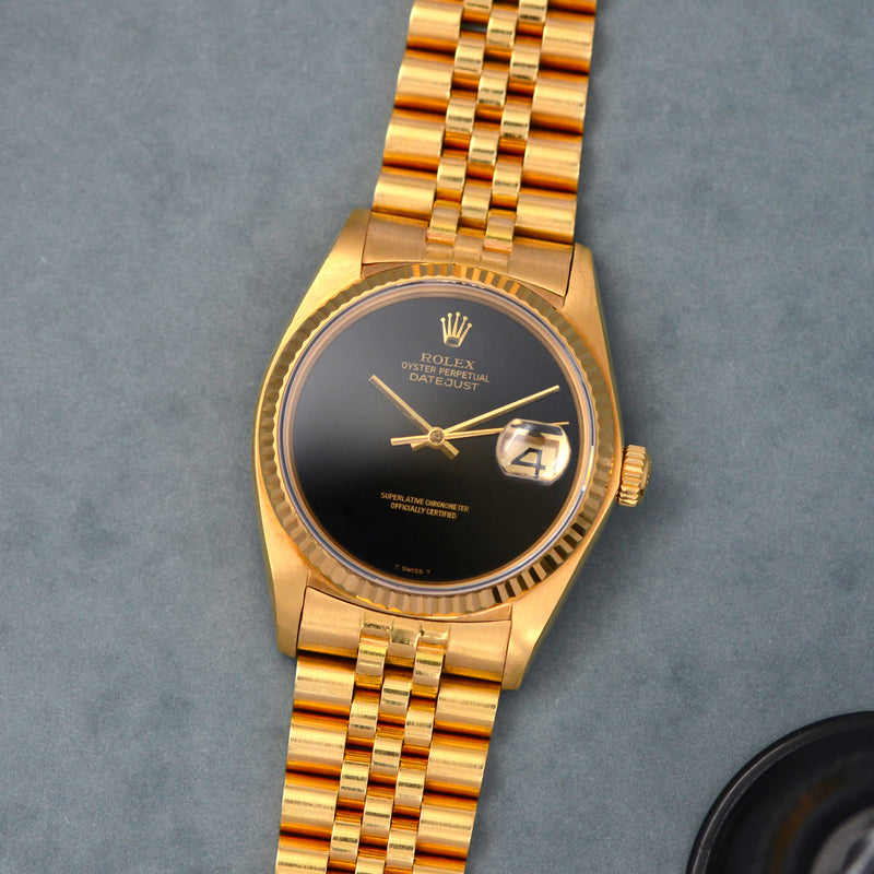 1977 Rolex Oyster Perpetual Datejust 18k Yellow Gold "Onyx" Dial 16018