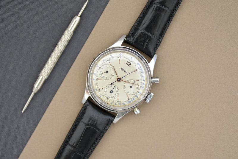 1955 Jaeger by Universal Genève Oversize 224105/1